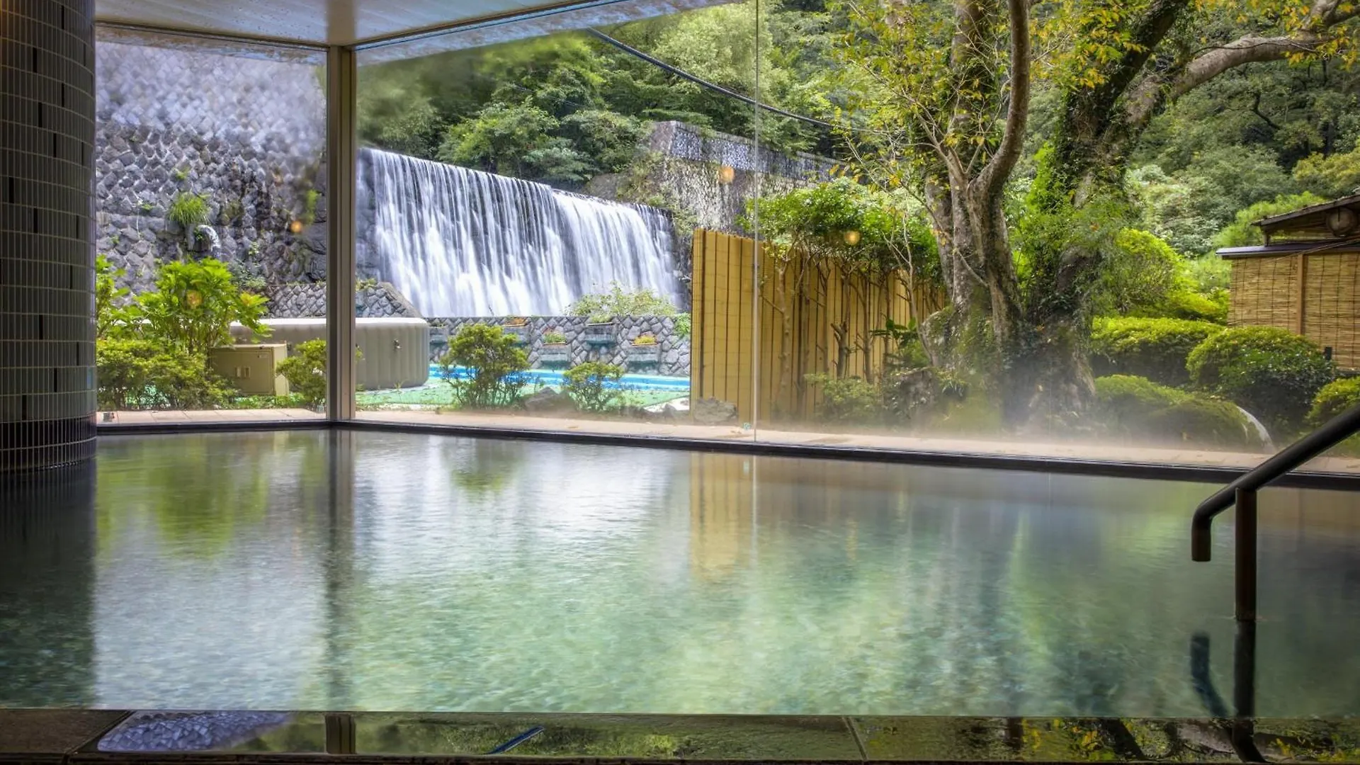 Hotel Okuyumoto Hakone 3*,